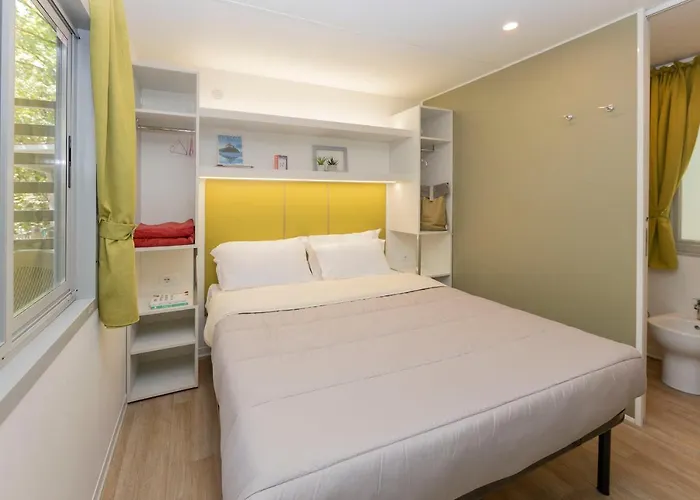 假日公园 Hu Park Albatros Village