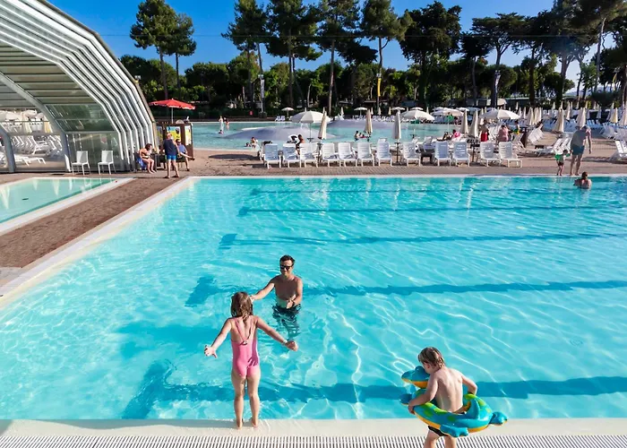 Hu Park Albatros Village 圣温琴佐